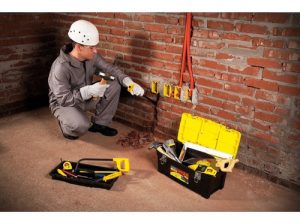 Caixa Para Ferramentas 20 Pol Com Bandeja E Trava Tramontina - Imagem 3